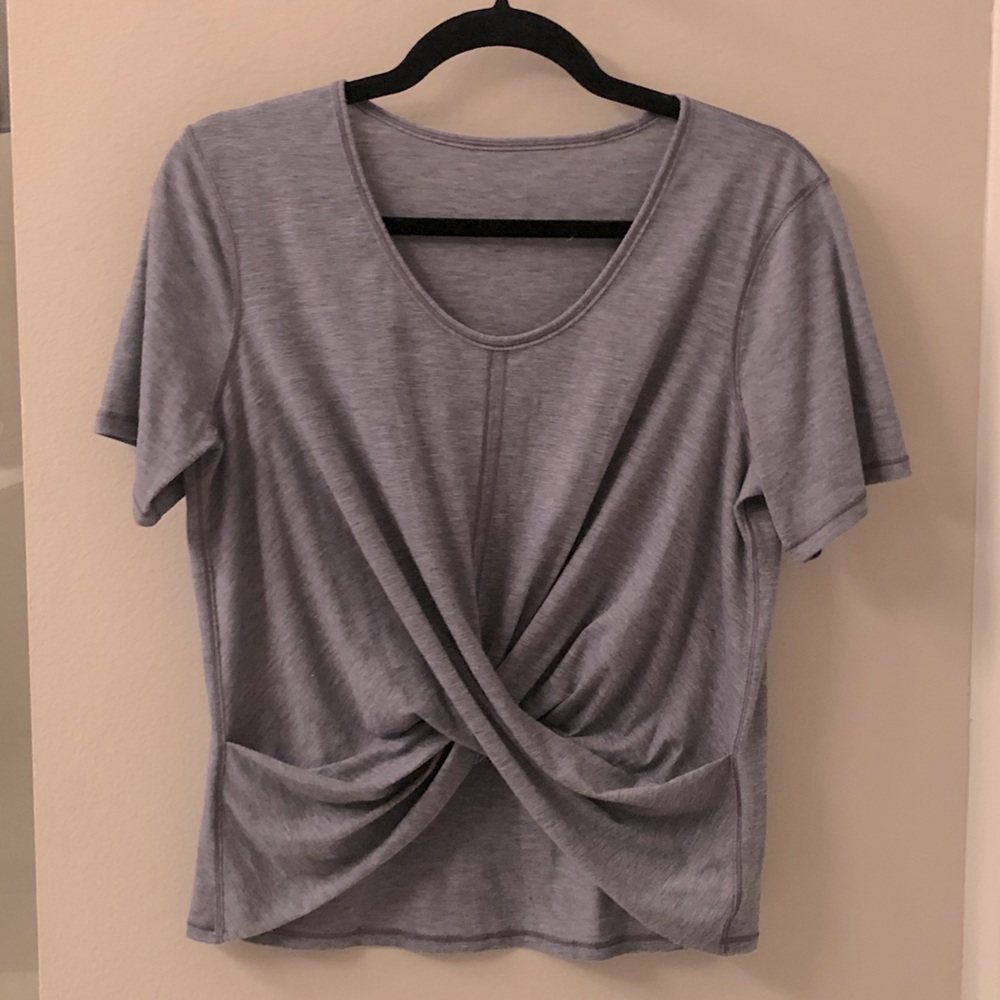 Lulu crop tee